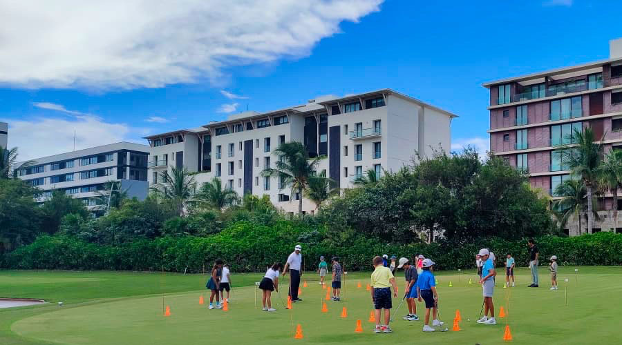 academias-2-golf-puerto-cancun