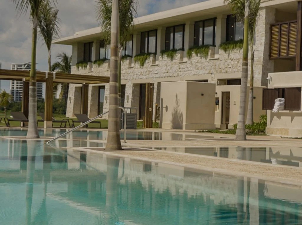 Piscina vista al mar Puerto Cancún